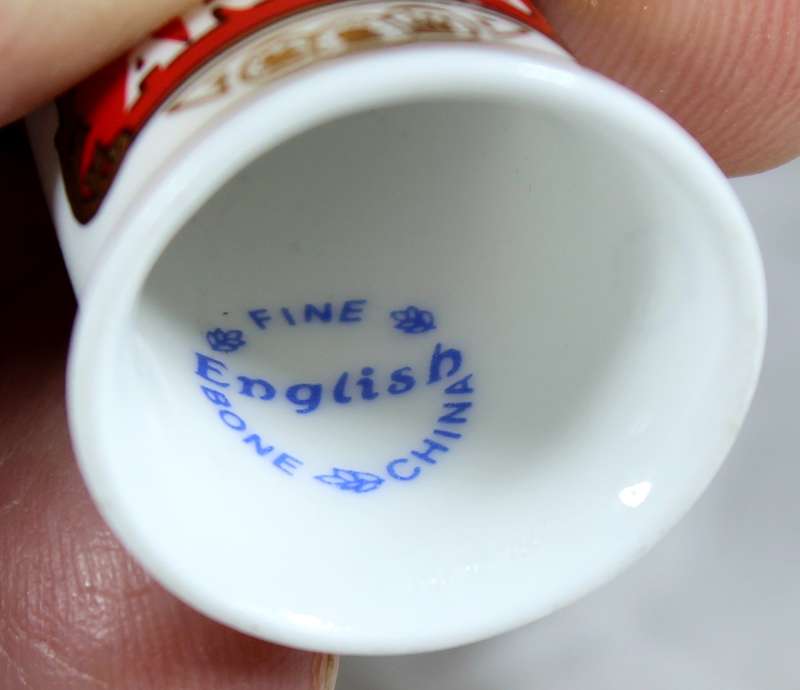 Advertising thimble - Stella Artois