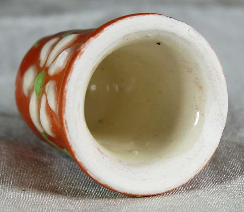 Ceramic thimble - embossed and hand painted