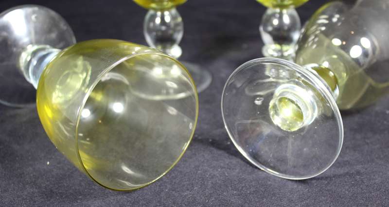 Set of four large balloon glasses