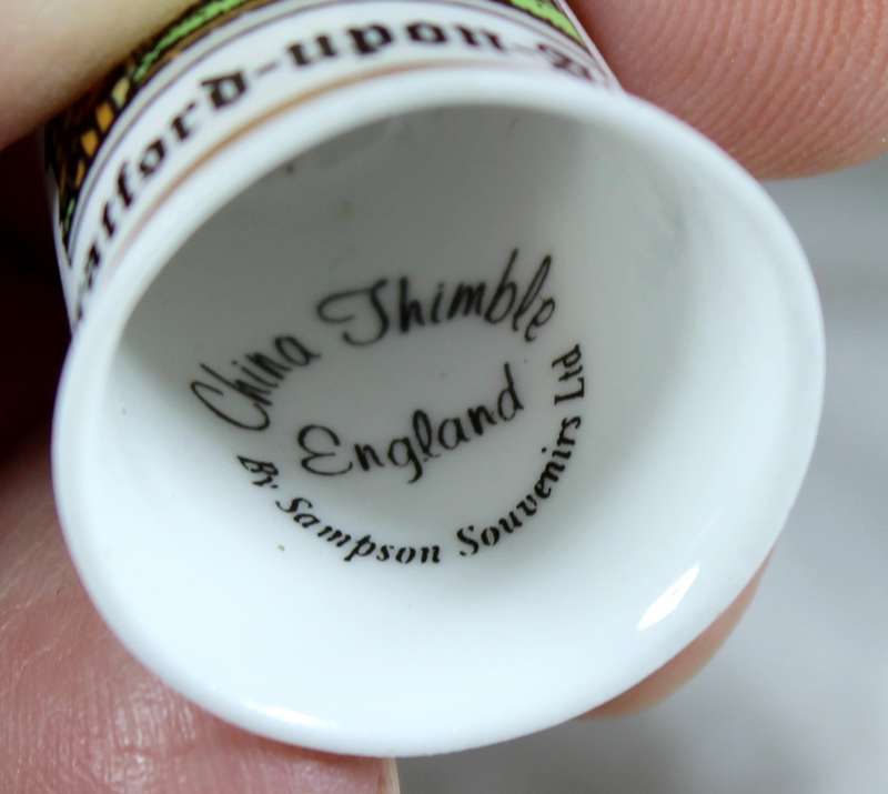 Bone China thimble - Stratfor-upon-Abon - Sampson souvenirs