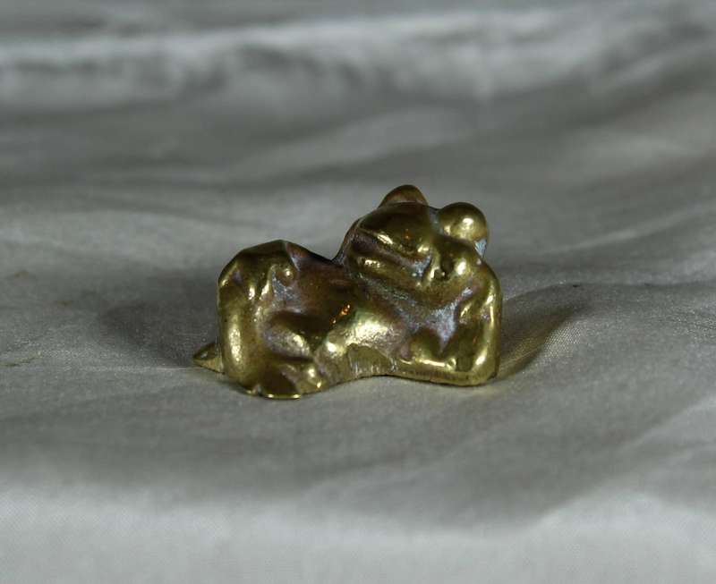 Miniature brass reclining frog