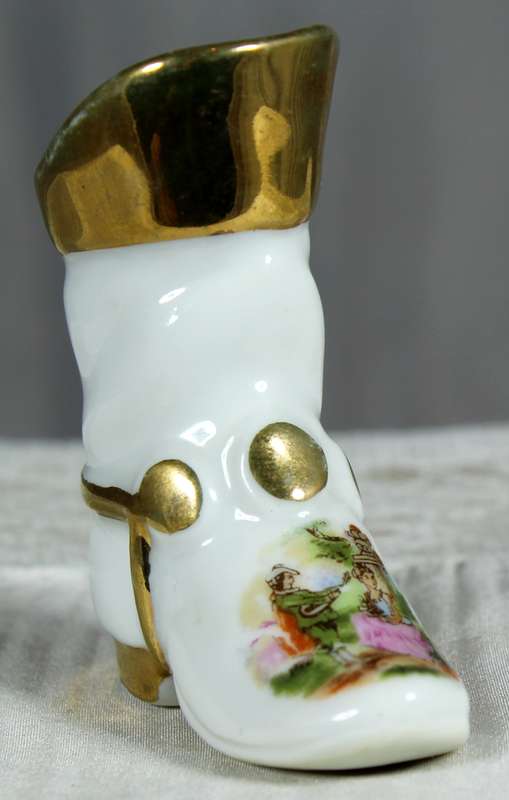 Miniature Chubu China boot