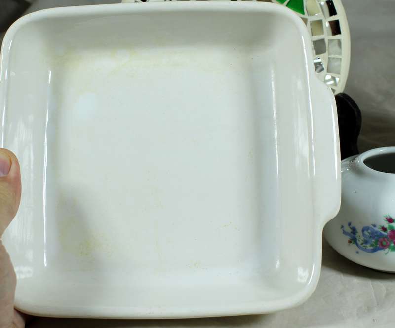 Assembly of five ceramic ware