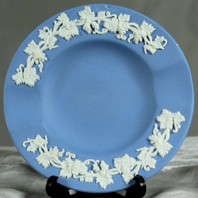 Wedgewood - Blue ashtray