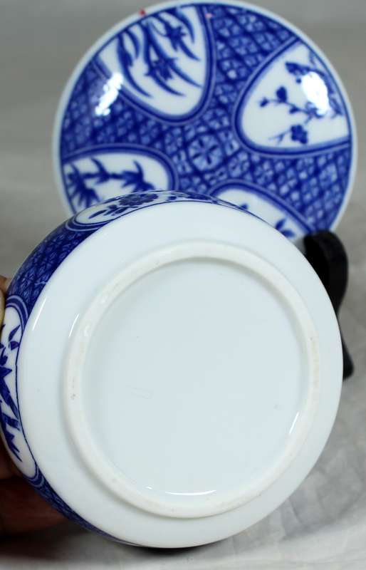 Blue & white lidded trinket bowl