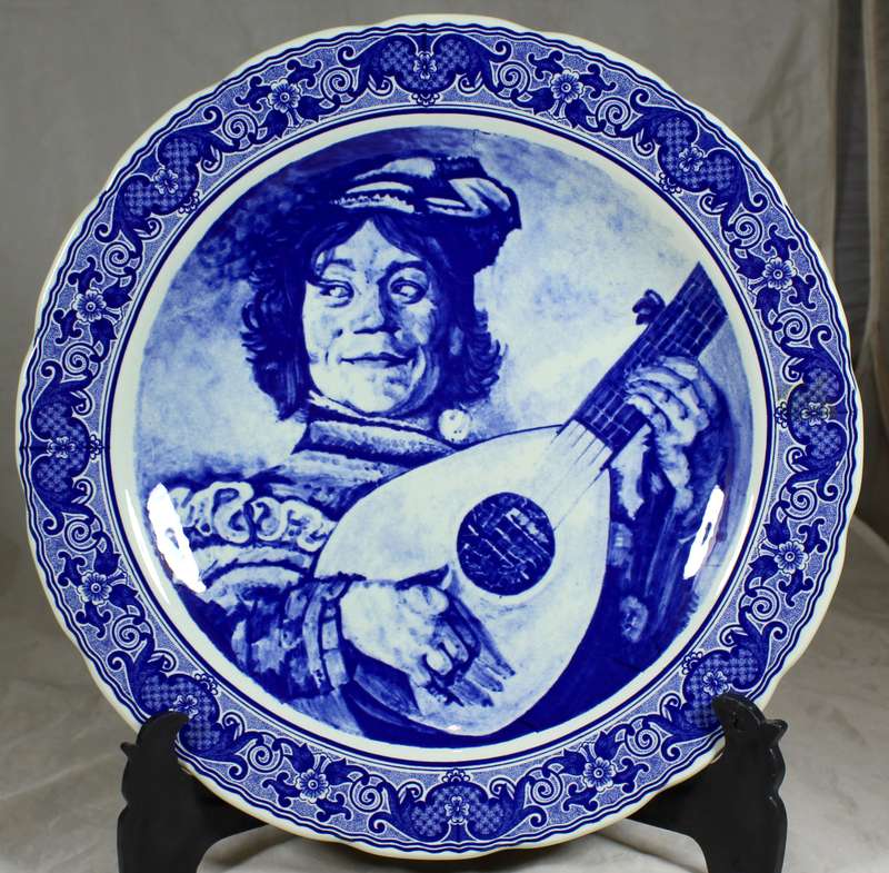 Boch Charger lute player