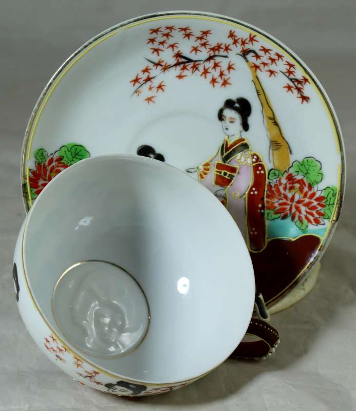 SWS porcelain - Japanese theme with Geisha face in cup