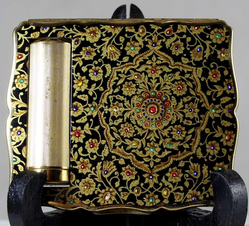 Straton powder & lipstick compact