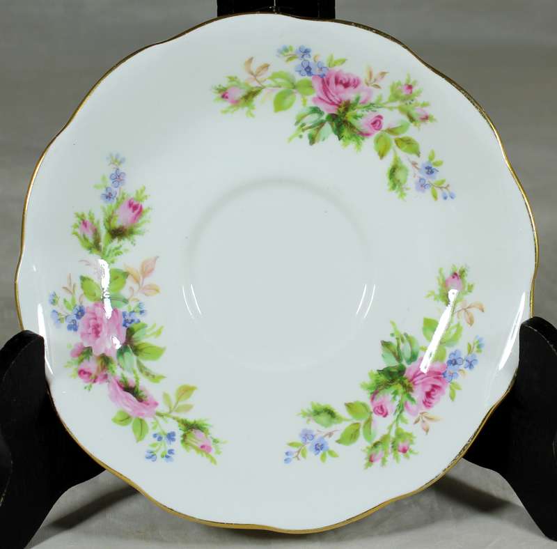 Royal Albert - Moss rose saucer