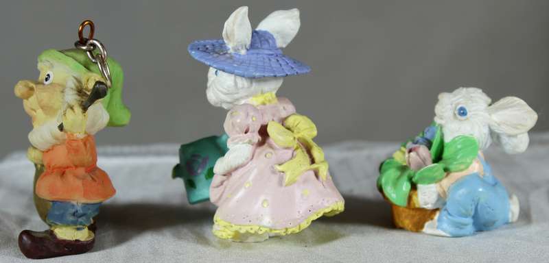 Pair of bunnies plus a gnome