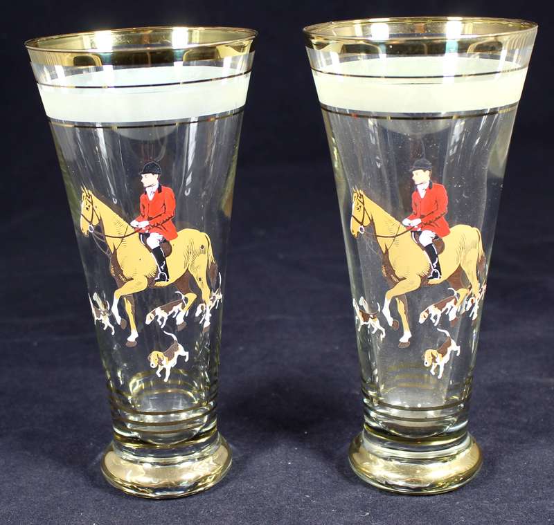 Pair of gold trim tall glasses with hunting scene