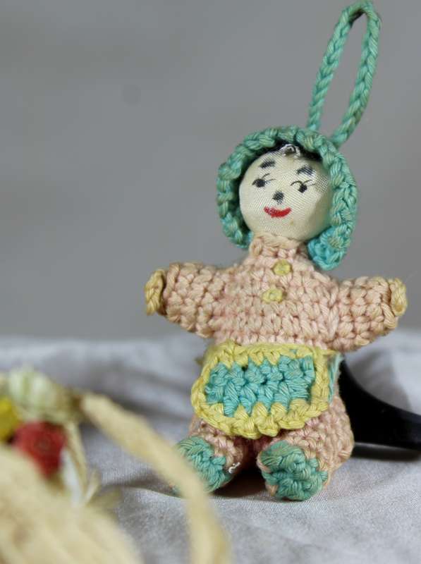 Crochet set - two girls, bunny & two machrami's