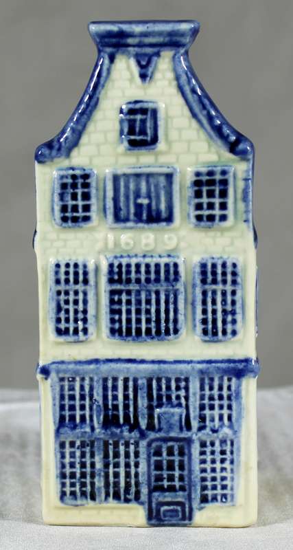 Vintage KLM Delft blue house - filled