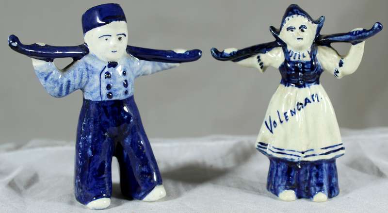 Delft man and woman - water carriers