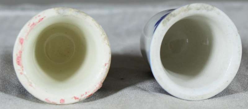 Pair of Dutch themed thimbles