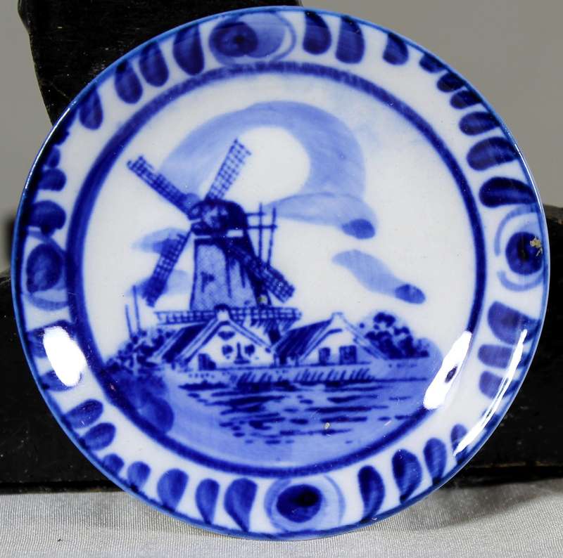 Miniature Elesva display plate