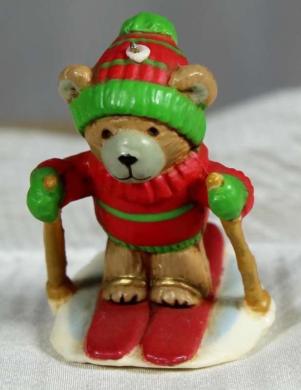 Miniature bear skiing
