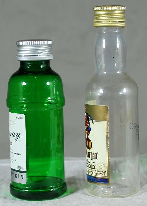 Mini liquor bottles - Plastic Captain Morgan & Tanqueray