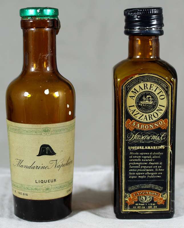 Mini liquor bottles - Mandarine Napoleon liqueur & Amareto