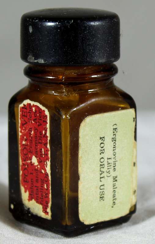 Mini medicine bottle - Lilly poison No.157