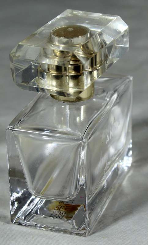 Perfume bottle - Anna by Isabella