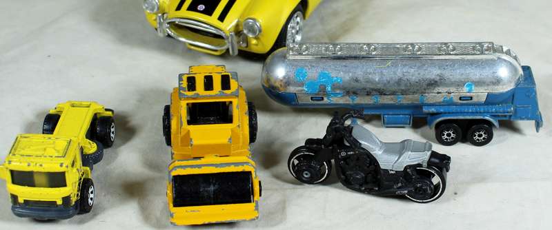 Set of twenty-one cars