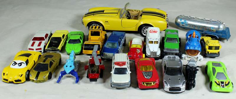 Set of twenty-one cars