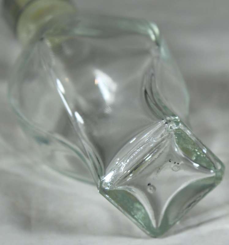 Perfume bottle - vintage R&R