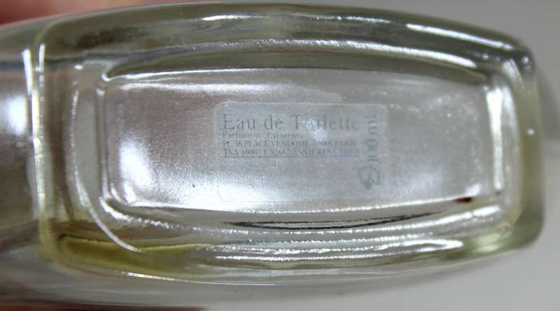 Perfume bottle - Gloria Vanderbilt