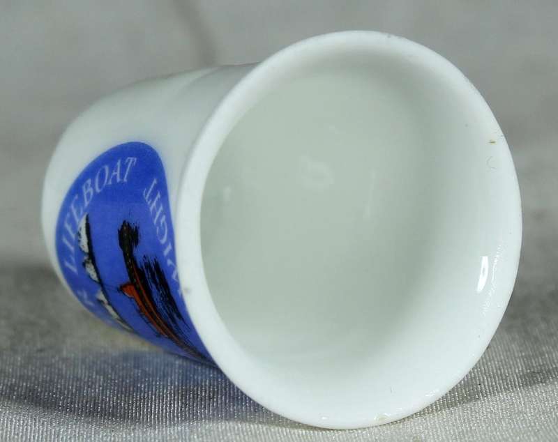 Bone China thimble - Isle of Wight
