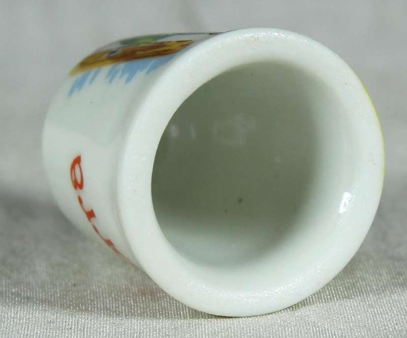Bone China thimble - Andorra