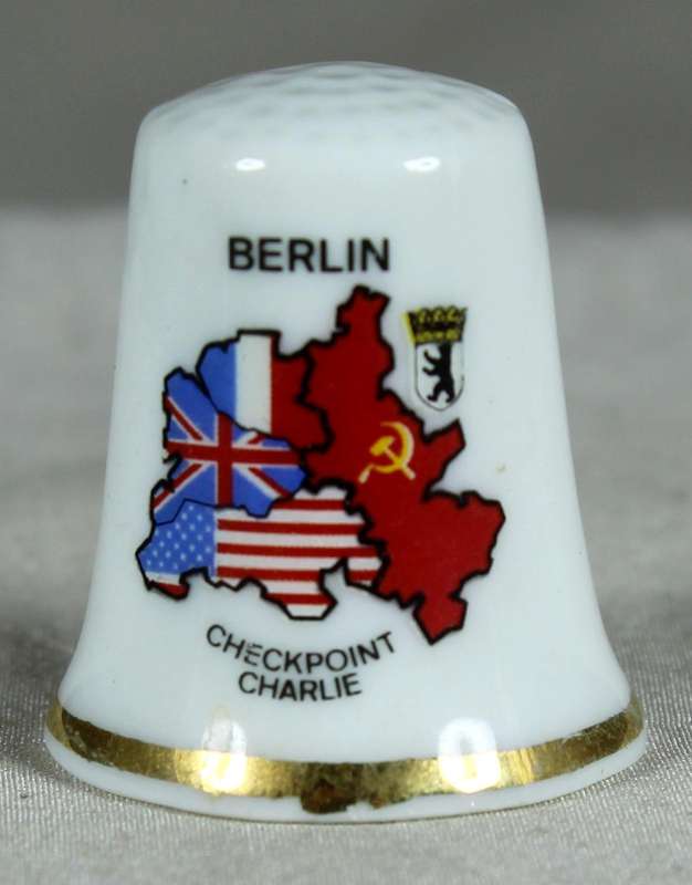 Bone China thimble - Berlin - Checkpoint Charlie