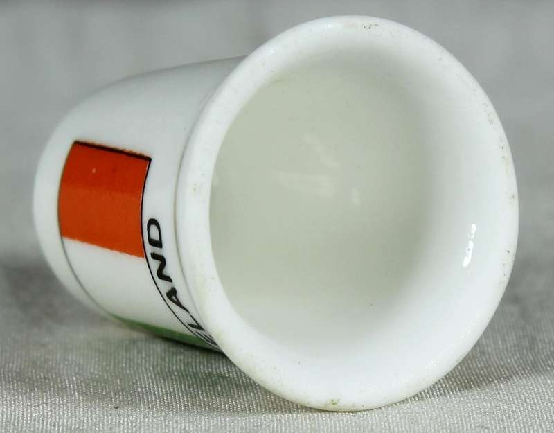 Bone China thimble - Ireland