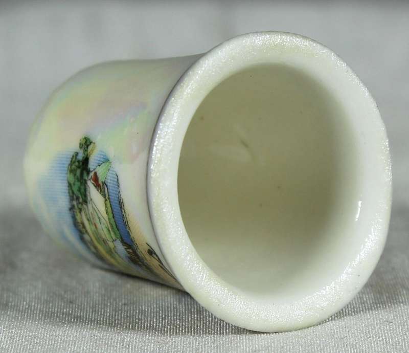 Bone China thimble - Vannes