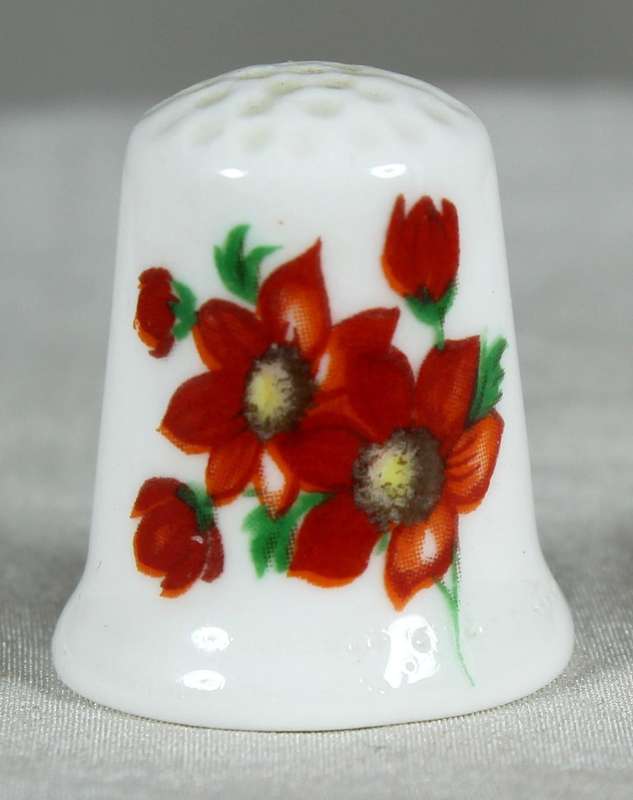 Bone China thimble - Red Flowers