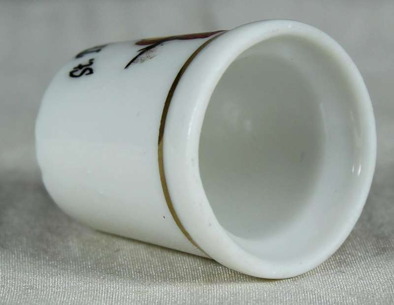 Bone China thimble - St Thomas, VI
