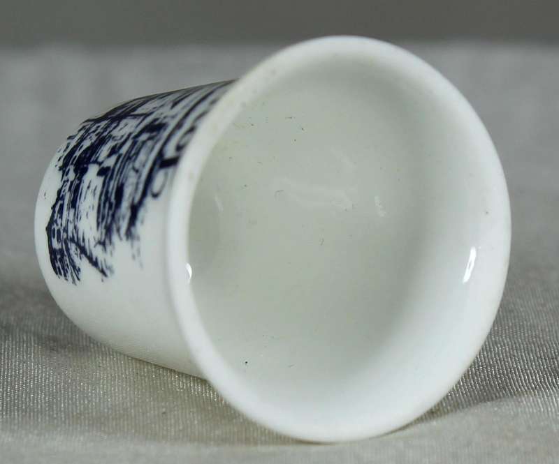Bone China thimble - Lowestoft