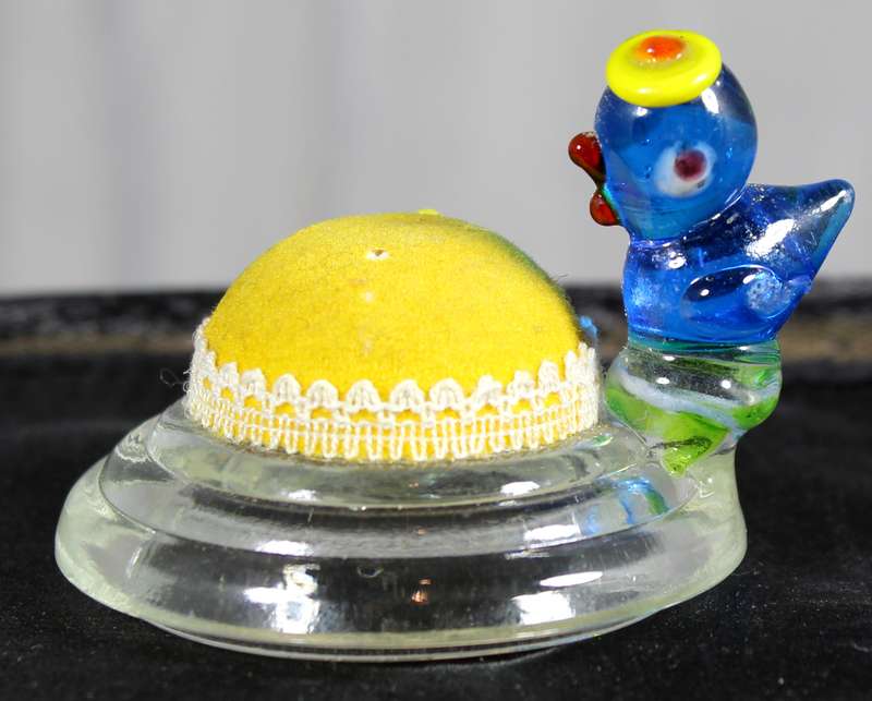Birdie pin cushion