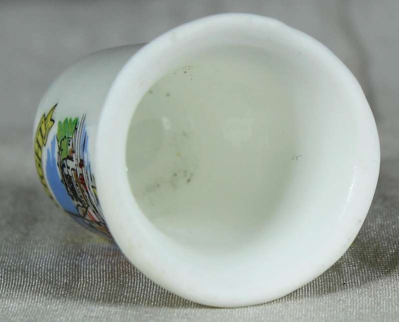 Bone China thimble - Cowes - Isle of Wight