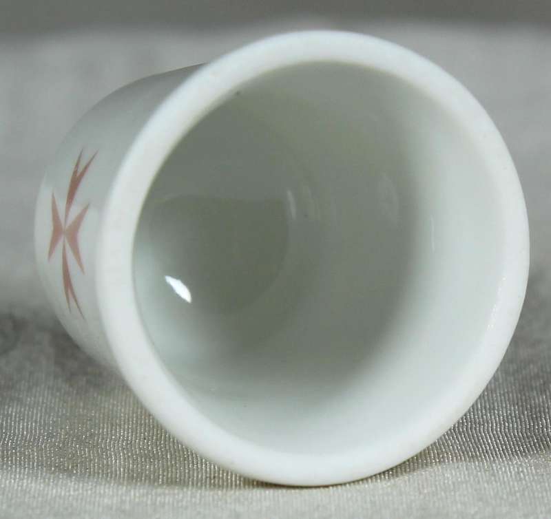 Bone China thimble - Mosta Dome Malta