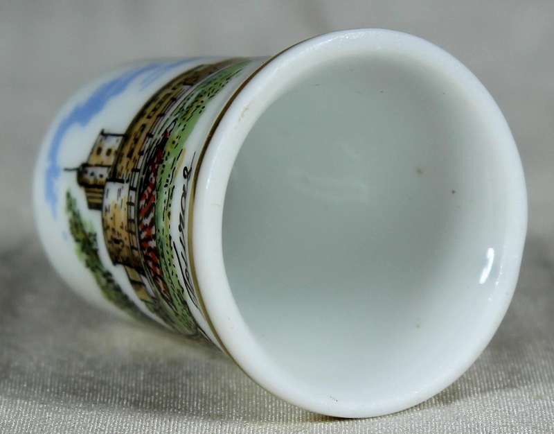 Bone China thimble - Touras