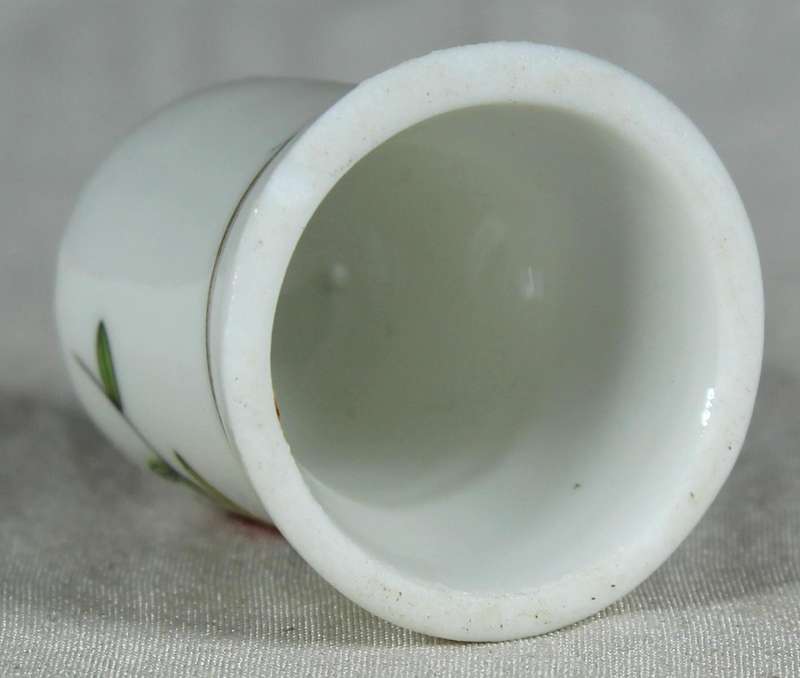 Bone China thimble - red bird on a branch