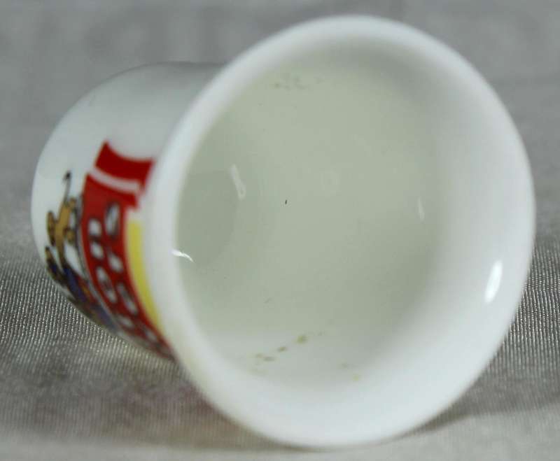 Bone China thimble - Alton towers