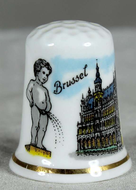 Bone China thimble - Brussel