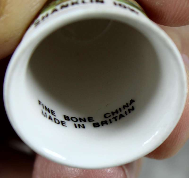 Bone China thimble - Shanklin Iow
