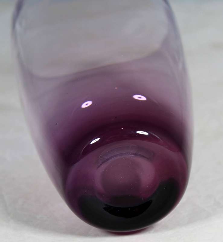 Vase with purple tint