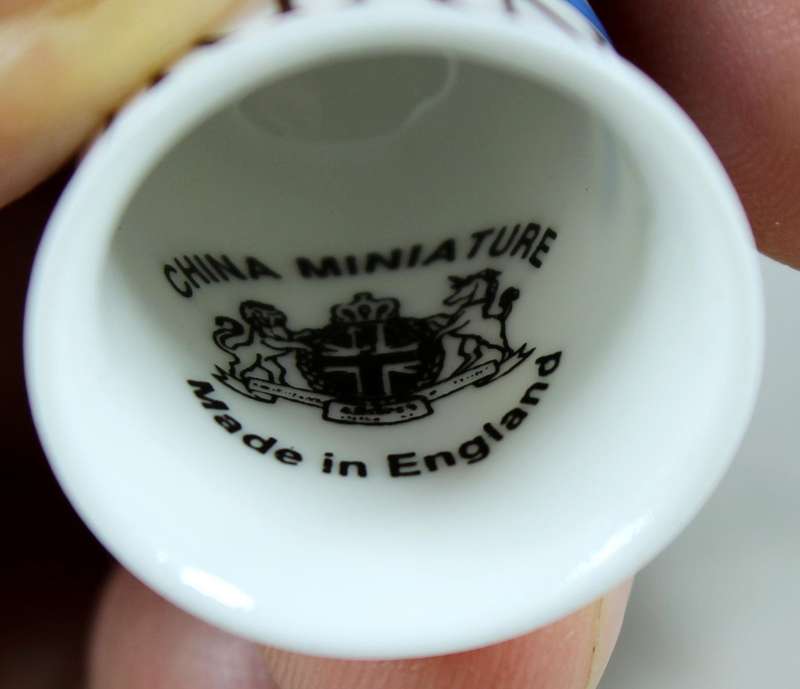 Bone China thimble - Oriana