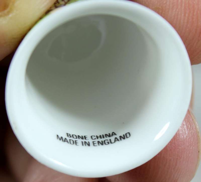 Bone China thimble - Canterbury Cathedrals