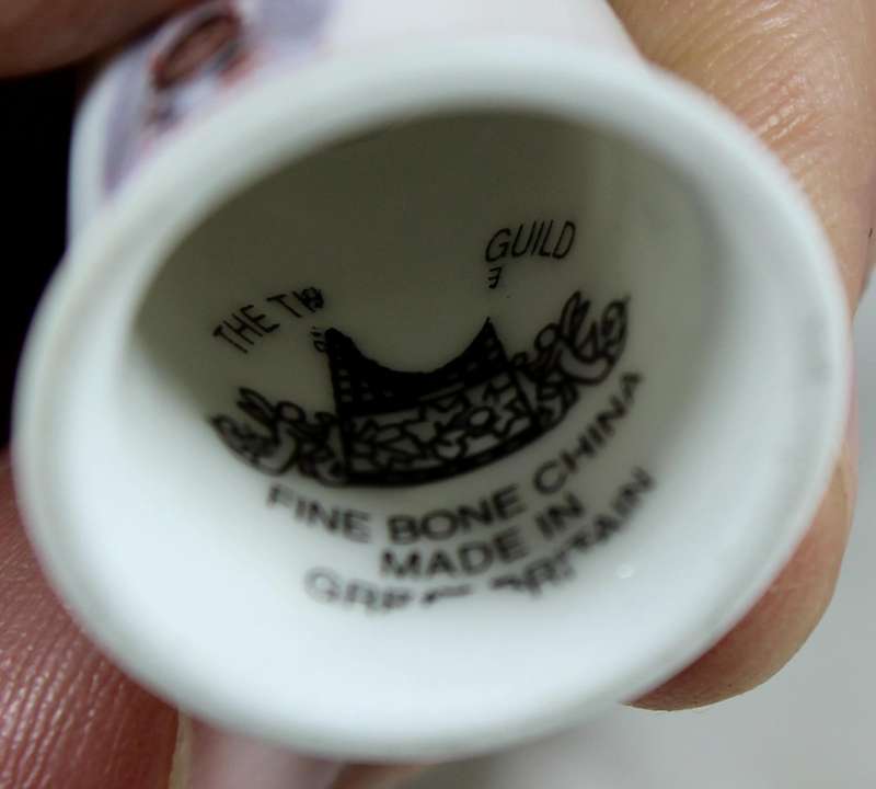 Bone China thimble - Lewis Hamilton - The Thimble Guild