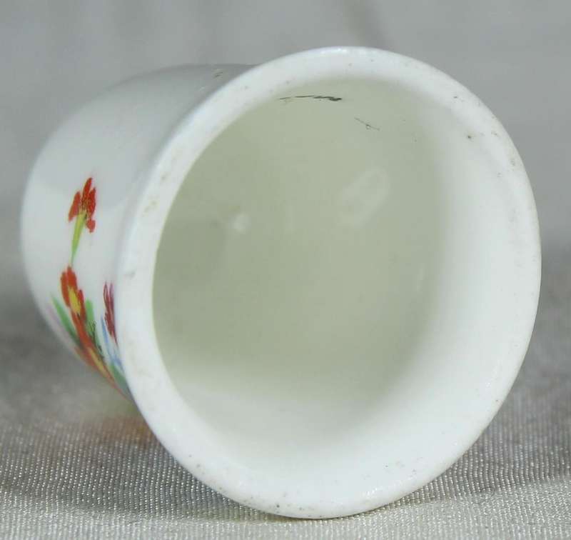 Bone China thimble - Multi flowers